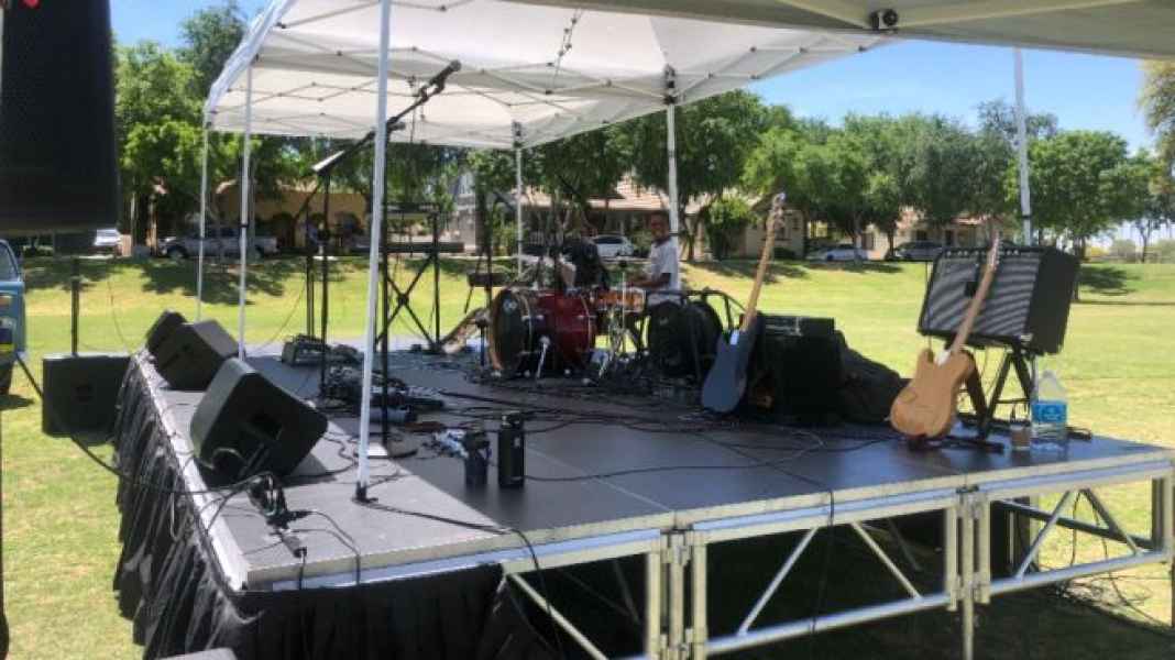 Height Adjustable All Terrain Truss Stage