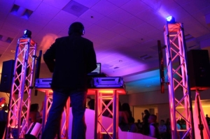 Renting Aluminum Box Truss | Phoenix Aluminum Box Trussing Rental